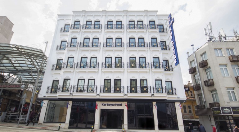KAR BEYAZ HOTEL